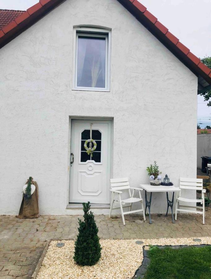 Kleine Gemuetliche Einliegerwohnung Mit Garten Und Pool Nordstemmen Buitenkant foto