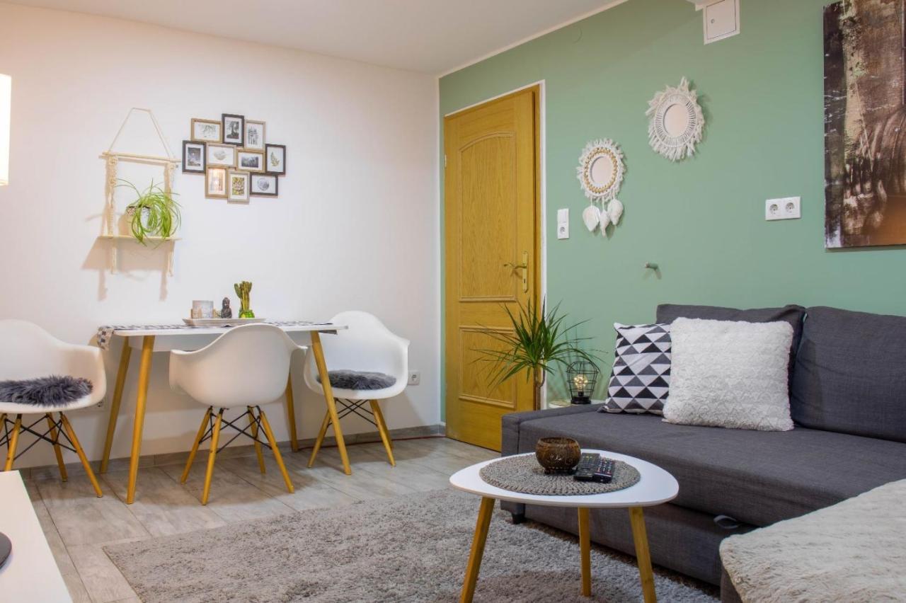 Kleine Gemuetliche Einliegerwohnung Mit Garten Und Pool Nordstemmen Buitenkant foto
